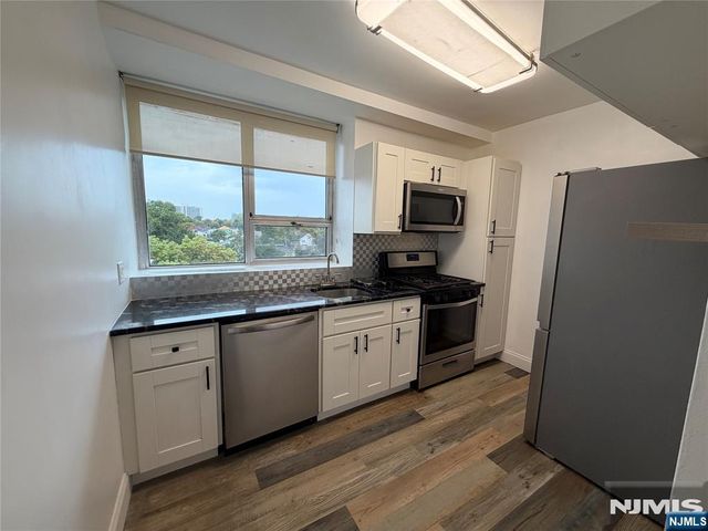 3 Horizon Road 819, Fort Lee, NJ 07024