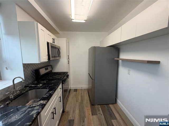 3 Horizon Road 819, Fort Lee, NJ 07024