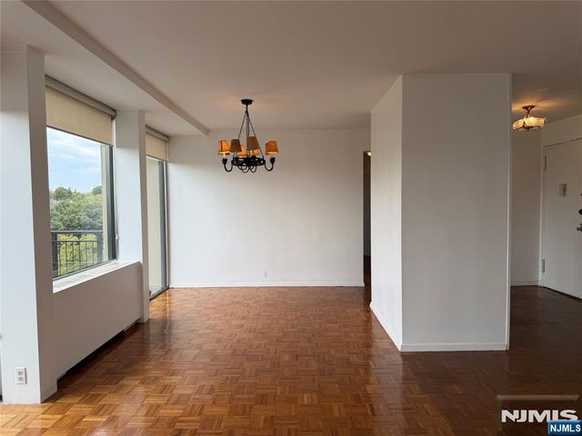 3 Horizon Road 819, Fort Lee, NJ 07024