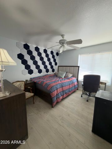22375 N 67th Drive, Glendale, AZ 85310
