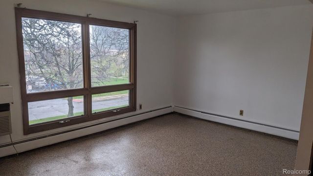 1565 CHERBONEAU 60, Detroit, MI 48207
