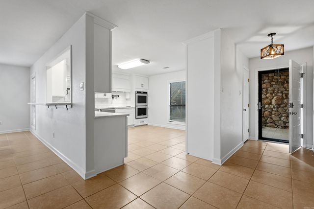 724 Weston Rd Apt G1, Hot Springs, AR 71913