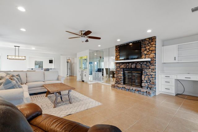 724 Weston Rd Apt G1, Hot Springs, AR 71913