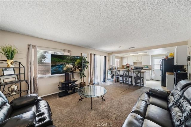 1855 E Avenue R2, Palmdale, CA 93550