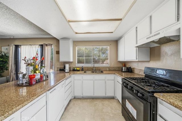 1855 E Avenue R2, Palmdale, CA 93550