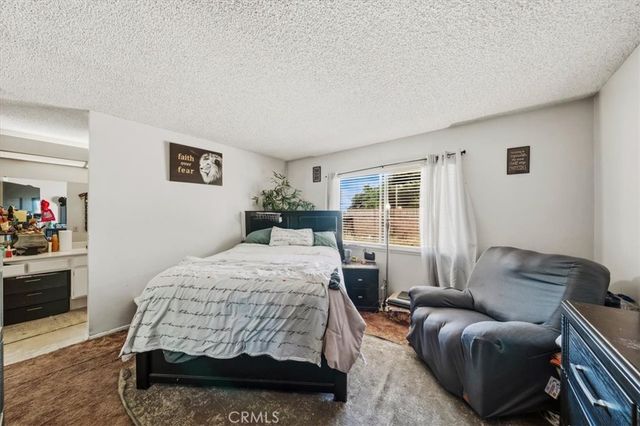 1855 E Avenue R2, Palmdale, CA 93550