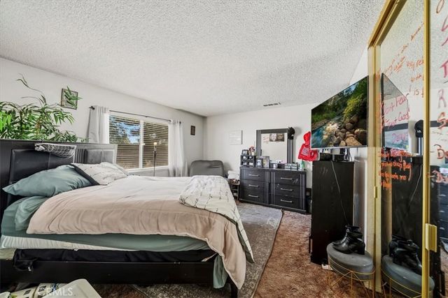 1855 E Avenue R2, Palmdale, CA 93550