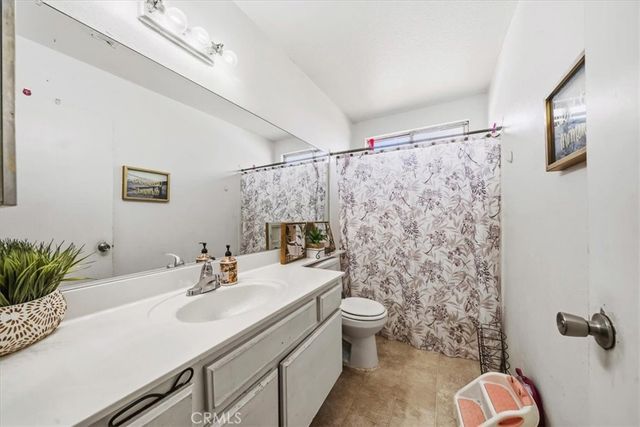 1855 E Avenue R2, Palmdale, CA 93550