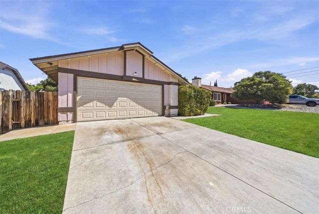 1855 E Avenue R2, Palmdale, CA 93550
