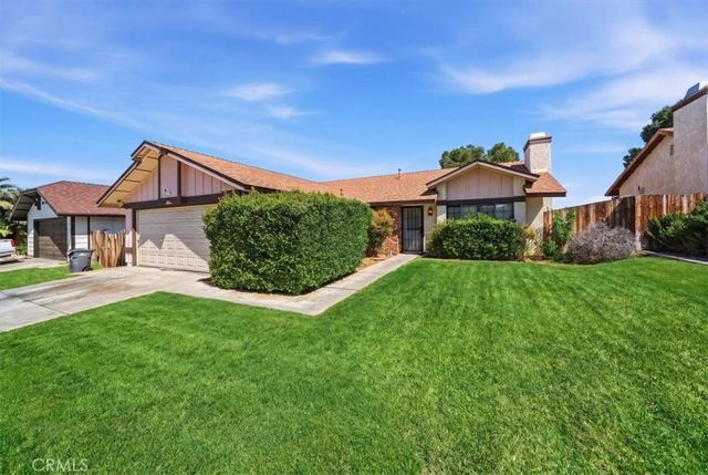 1855 E Avenue R2, Palmdale, CA 93550