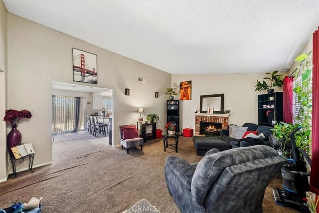 1855 E Avenue R2, Palmdale, CA 93550