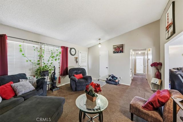 1855 E Avenue R2, Palmdale, CA 93550