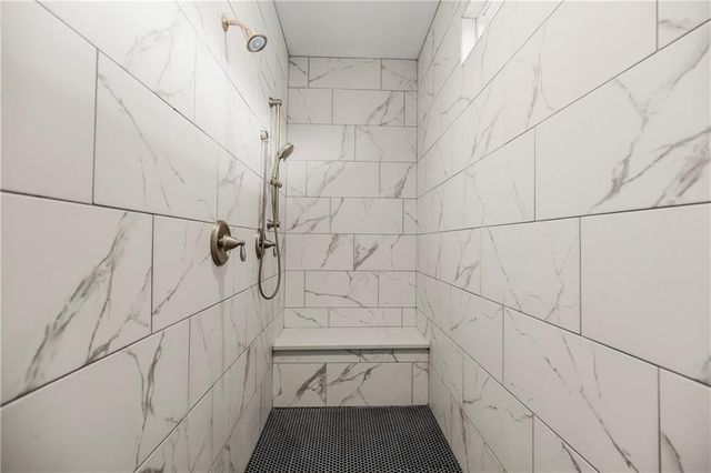 1811 NW Madi Court, Grain Valley, MO 64029