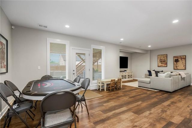 1811 NW Madi Court, Grain Valley, MO 64029