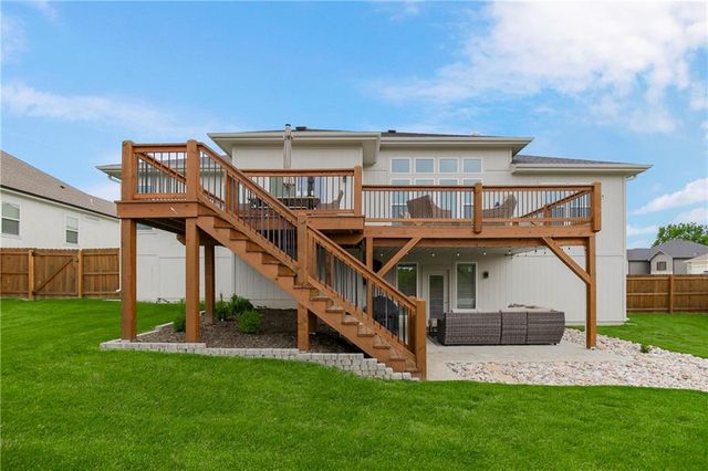 1811 NW Madi Court, Grain Valley, MO 64029