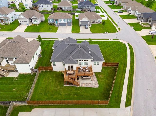 1811 NW Madi Court, Grain Valley, MO 64029
