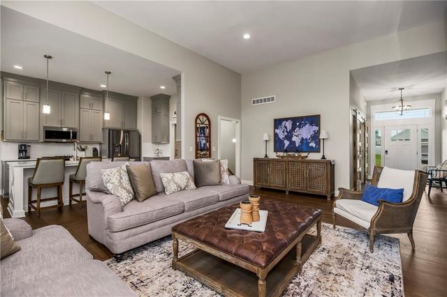 1811 NW Madi Court, Grain Valley, MO 64029