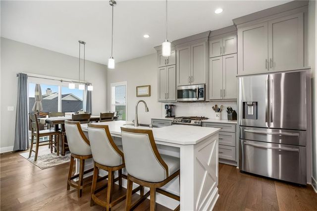 1811 NW Madi Court, Grain Valley, MO 64029