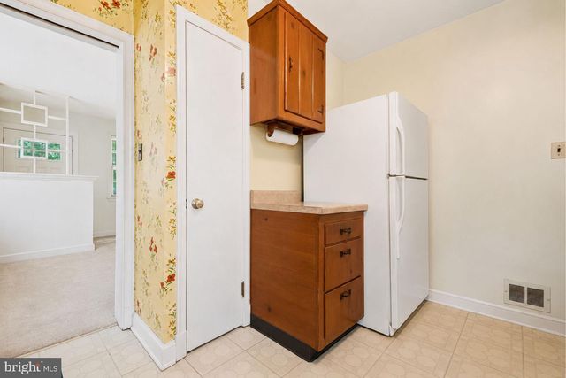 5405 LANHAM STATION RD, Lanham, MD 20706