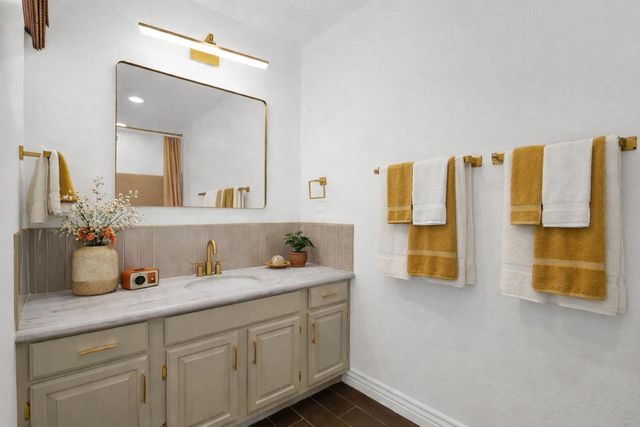 3655 N 5th Avenue Unit 212, Phoenix, AZ 85013