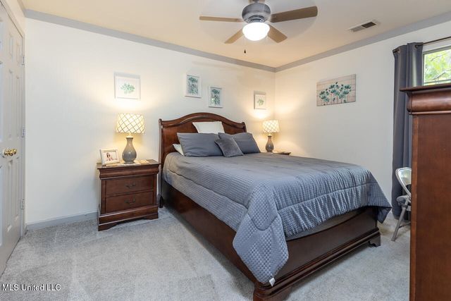 9218 Lakeside Drive, Olive Branch, MS 38654