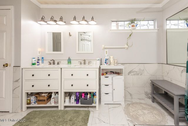 9218 Lakeside Drive, Olive Branch, MS 38654