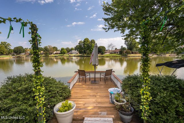 9218 Lakeside Drive, Olive Branch, MS 38654