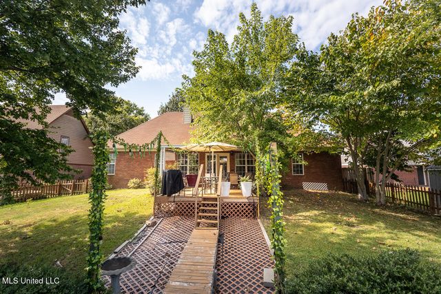 9218 Lakeside Drive, Olive Branch, MS 38654