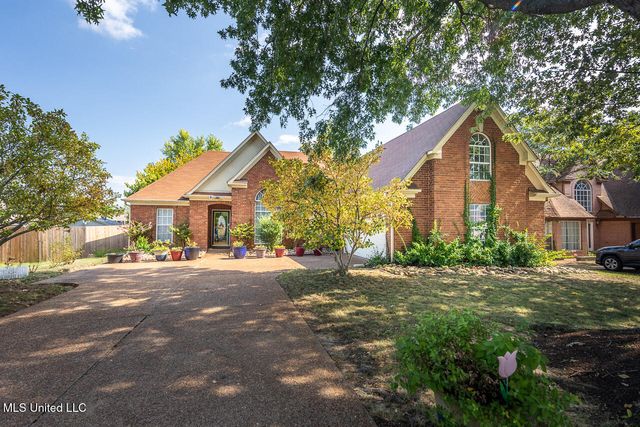 9218 Lakeside Drive, Olive Branch, MS 38654