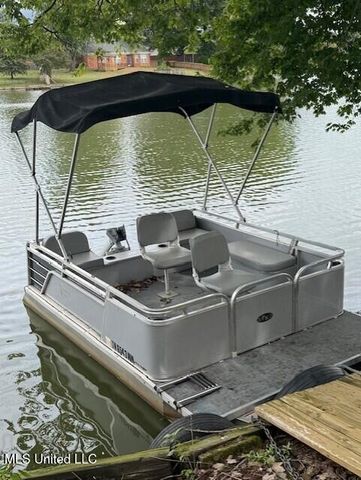 9218 Lakeside Drive, Olive Branch, MS 38654