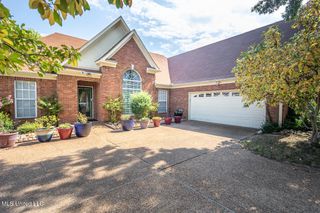 9218 Lakeside Drive, Olive Branch, MS 38654