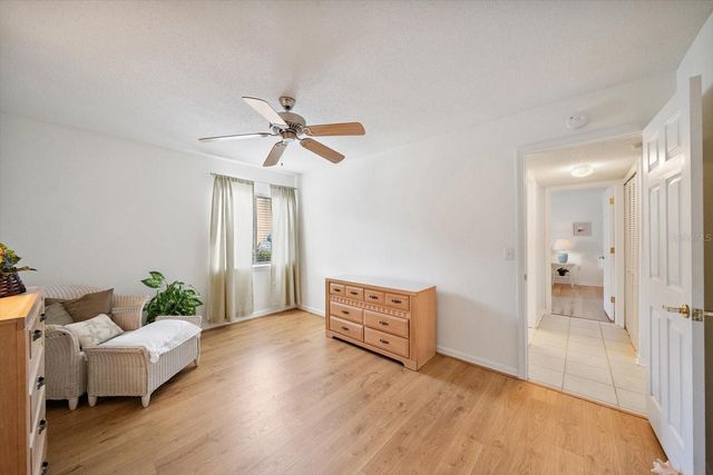 1927 TOUCAN WAY 306, Sarasota, FL 34232