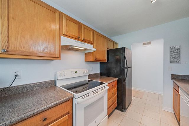 1927 TOUCAN WAY 306, Sarasota, FL 34232