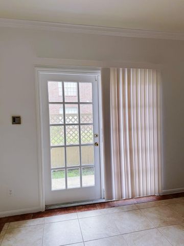 2121 El Paseo Street 1801, Houston, TX 77054