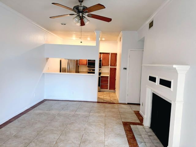 2121 El Paseo Street 1801, Houston, TX 77054