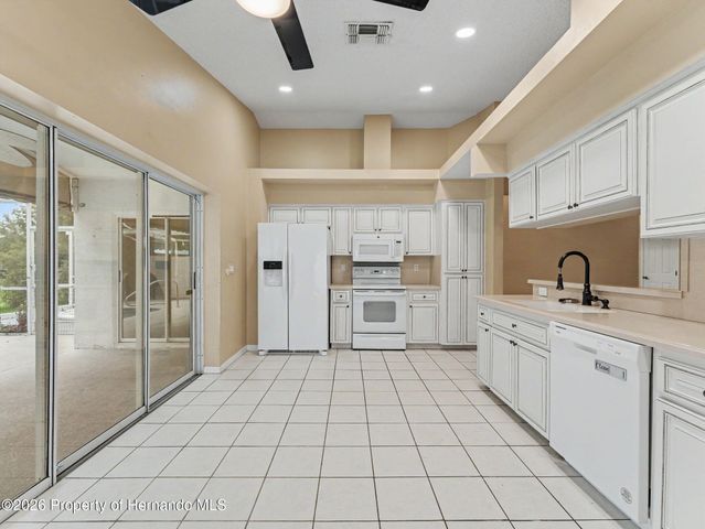 10439 Casa Grande Circle, Spring Hill, FL 34608