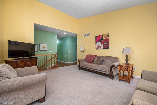 884 Lakeview Court, Kent, OH 44240