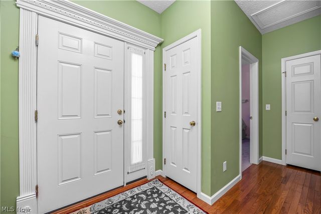 884 Lakeview Court, Kent, OH 44240