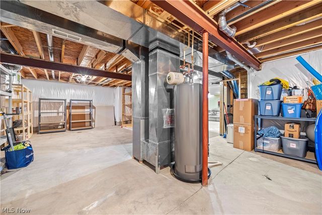 884 Lakeview Court, Kent, OH 44240