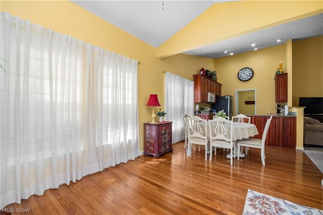 884 Lakeview Court, Kent, OH 44240