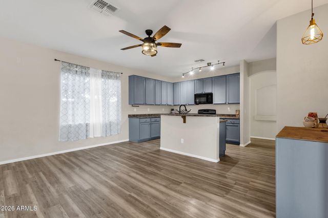 3323 W WHITE CANYON Road, San Tan Valley, AZ 85144