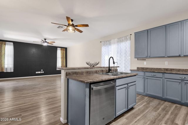 3323 W WHITE CANYON Road, San Tan Valley, AZ 85144