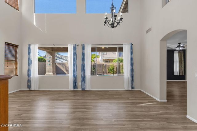 3323 W WHITE CANYON Road, San Tan Valley, AZ 85144