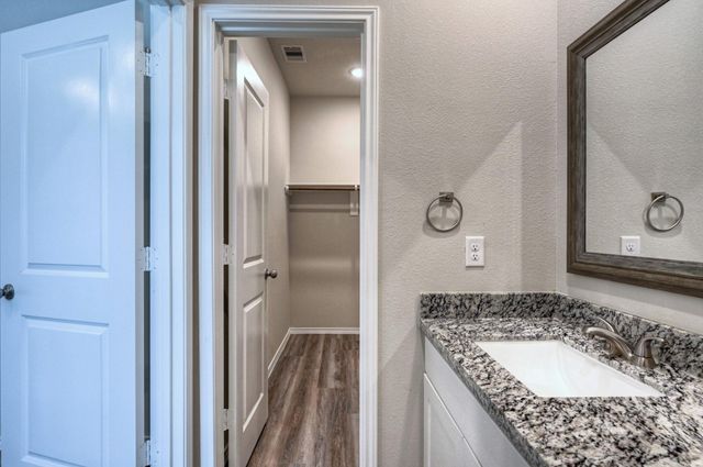 11604 Vistawood Street, Willis, TX 77318