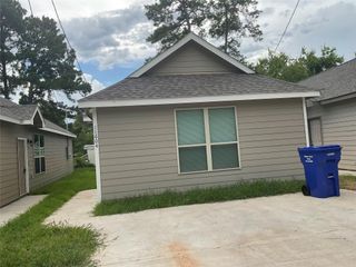 11604 Vistawood Street, Willis, TX 77318