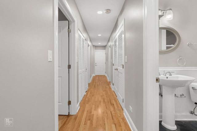 1525 N Wicker Park Avenue 1, Chicago, IL 60622