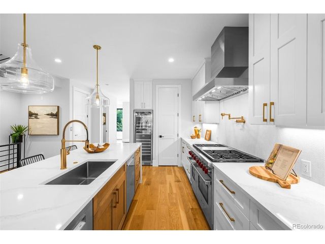 340 Jackson St, Denver, CO 80206