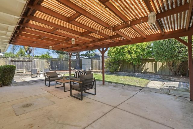 1503 Cobb Street, San Mateo, CA 94401