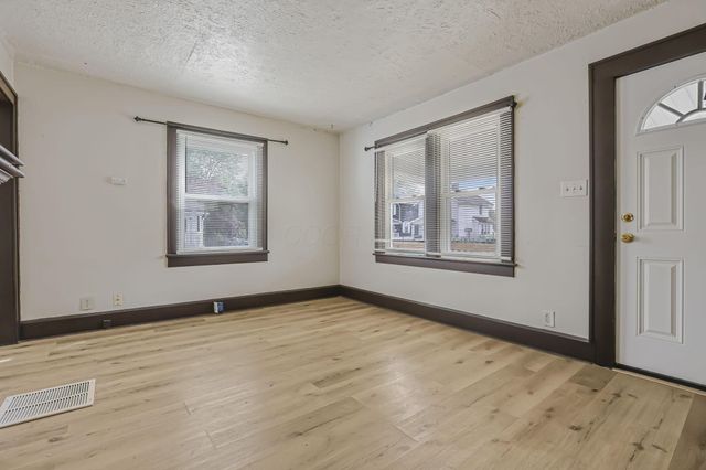 408 S Terrace Avenue, Columbus, OH 43204