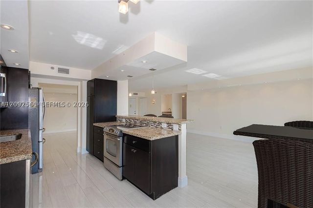 1201 S Ocean Dr 1206S, Hollywood, FL 33019